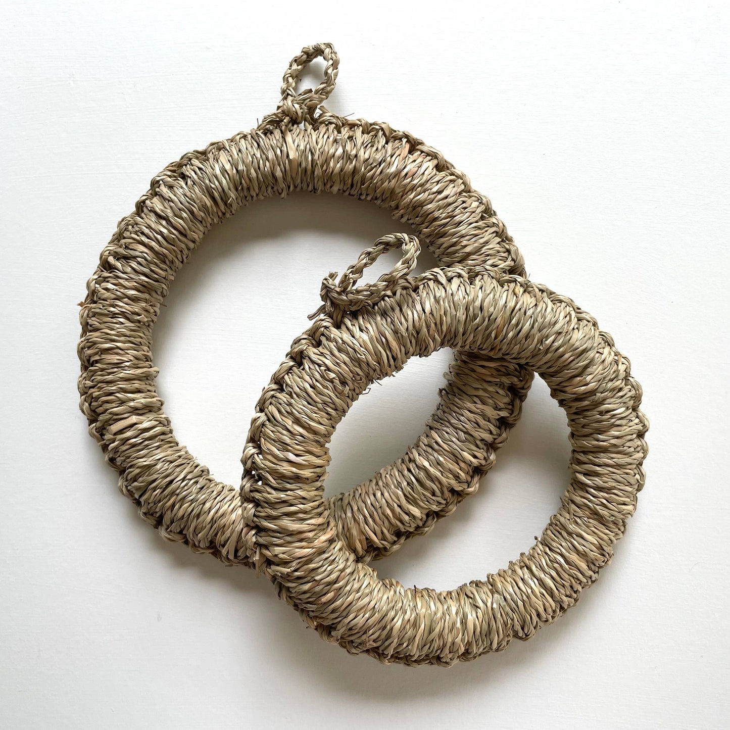 Natural Rush Trivet & Stand | Medium