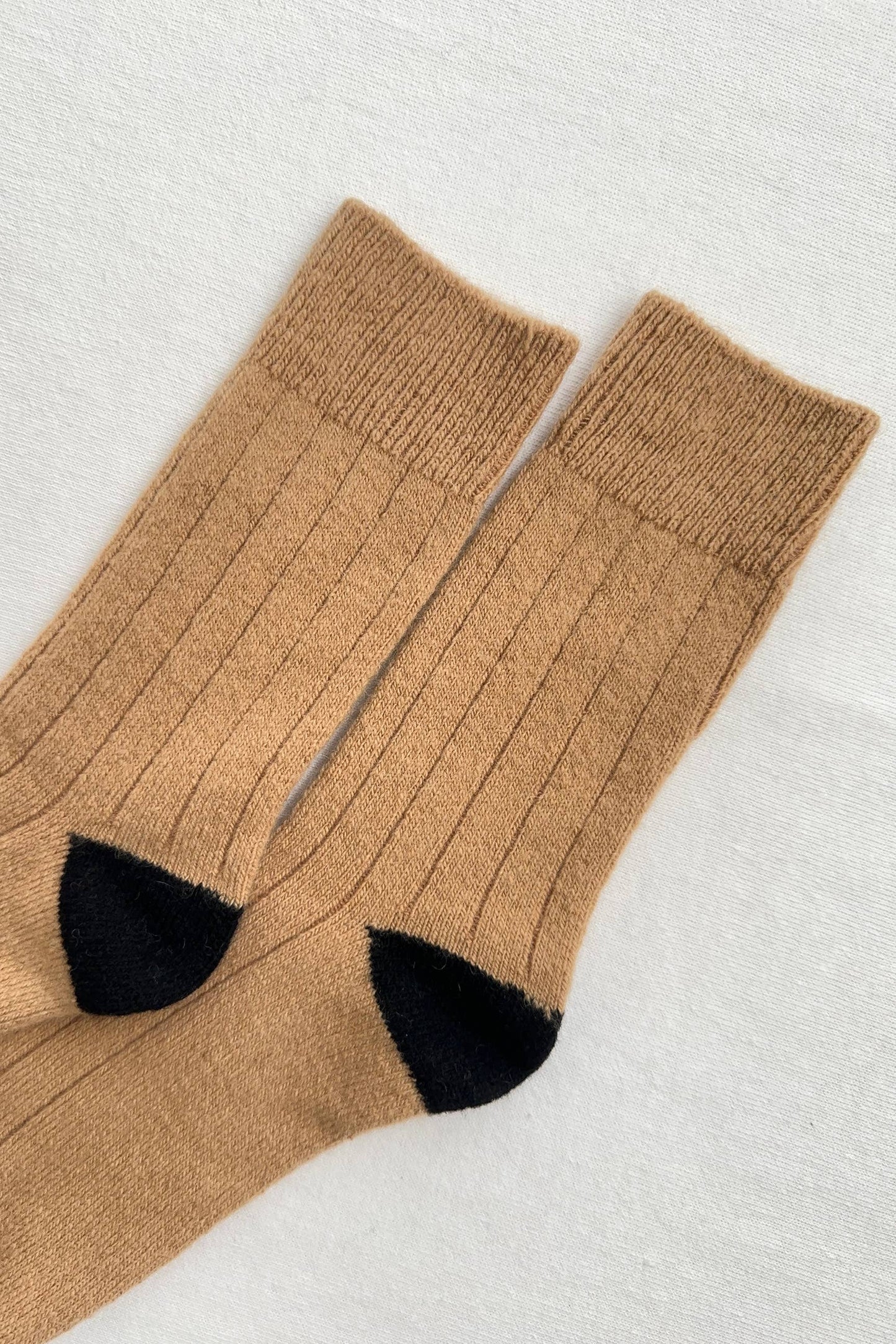 Classic Cashmere Socks | Camel