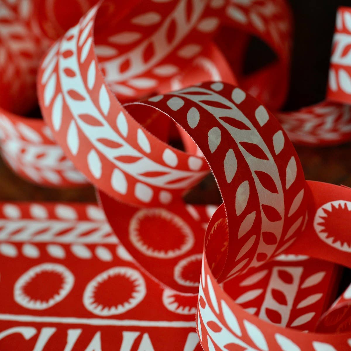Red & White Paperchain