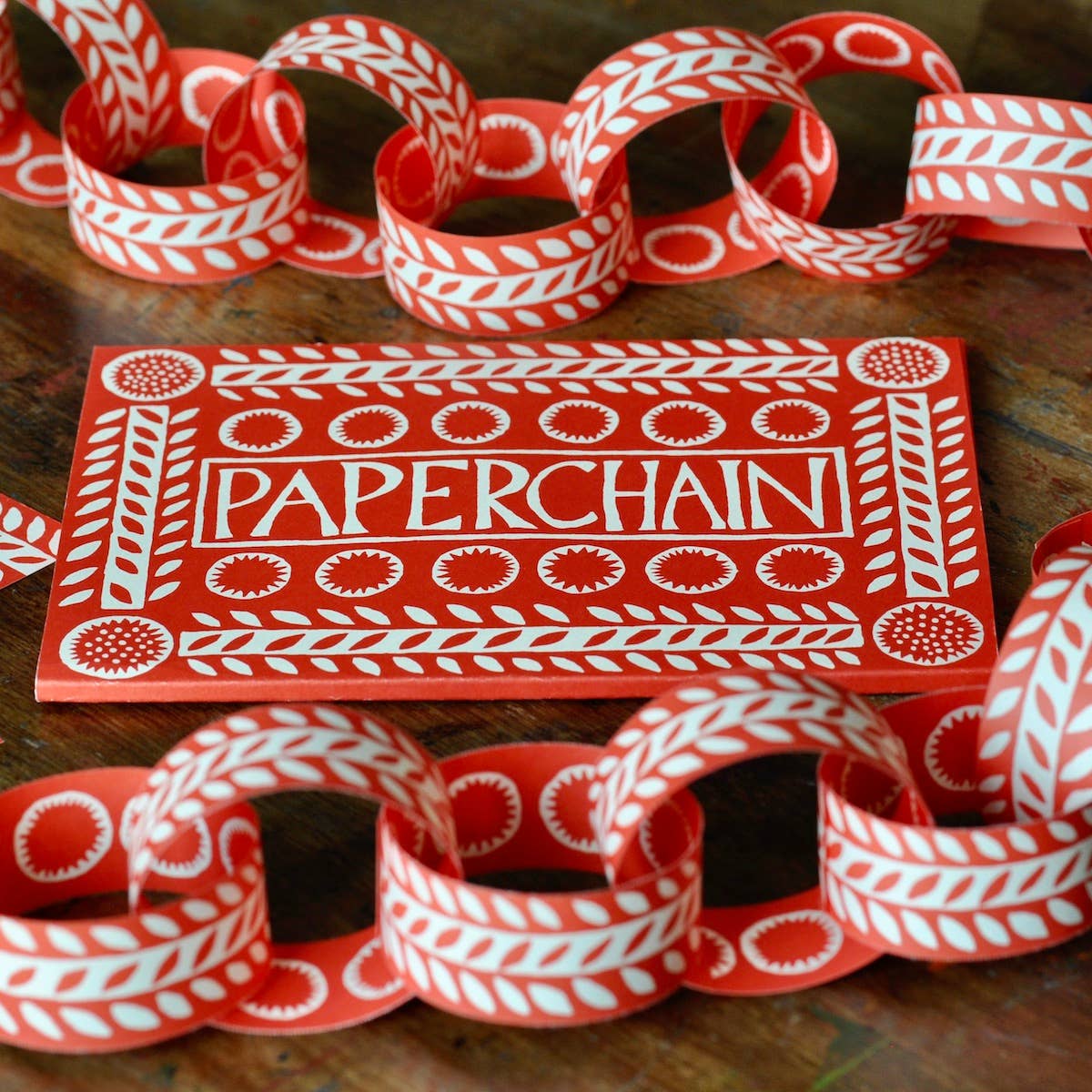 Red & White Paperchain